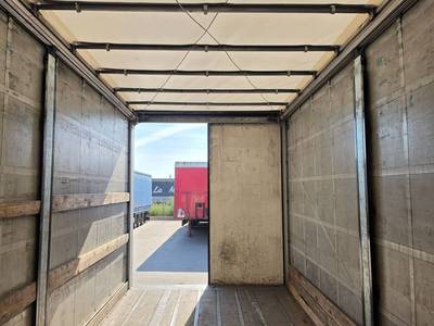 Semiremorcă FRUEHAUF 2017 – interior